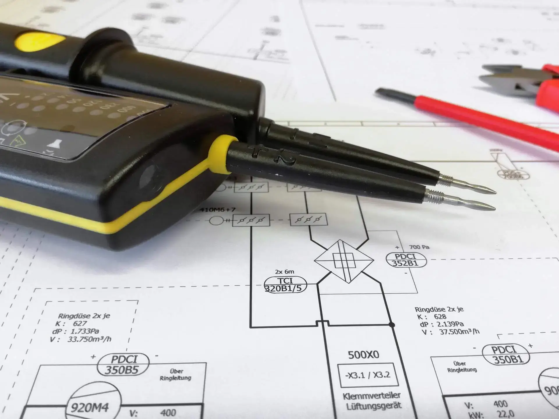 Get your EICR certificate Hendon in Hendon